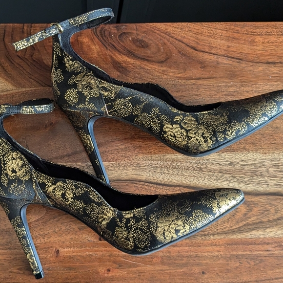 Christian Siriano Ankle Strap Heels Sz 7 - Picture 5 of 8
